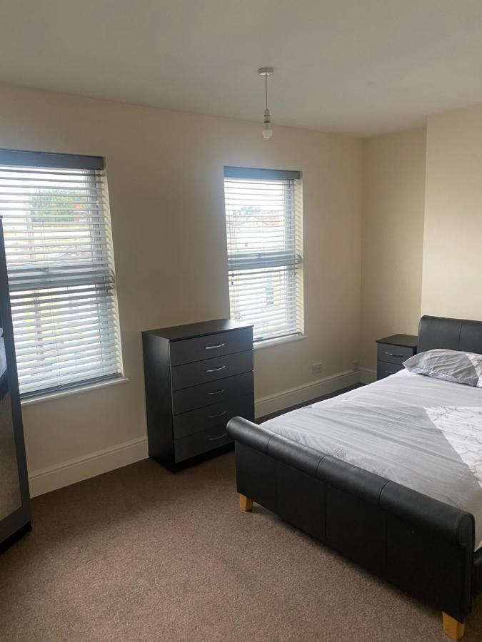 Spacious 4 Bedroom House Near Stokes Croft!! Central!!! Bristol Eksteriør billede