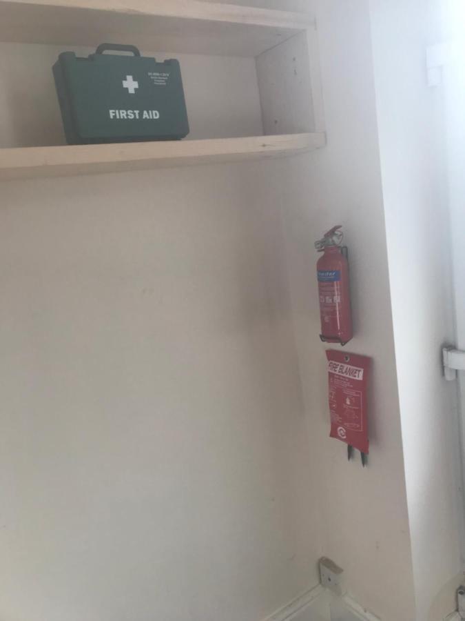Spacious 4 Bedroom House Near Stokes Croft!! Central!!! Bristol Eksteriør billede